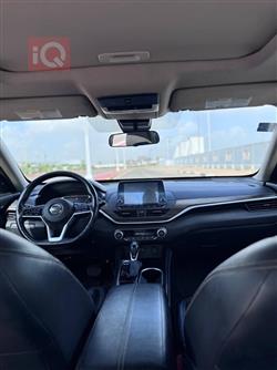 نيسان ألتيما